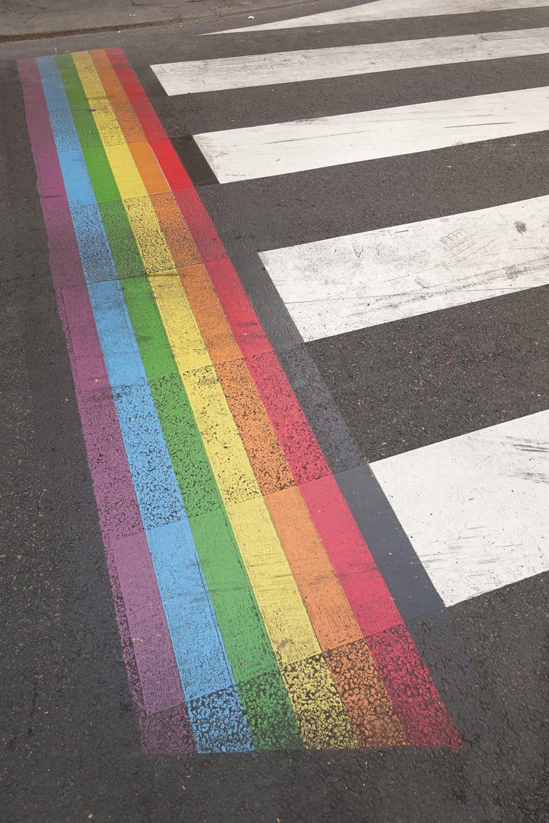 Insipration graphique sur le trottoir dans le quartier du Marais à Paris prise le 03-07-2018