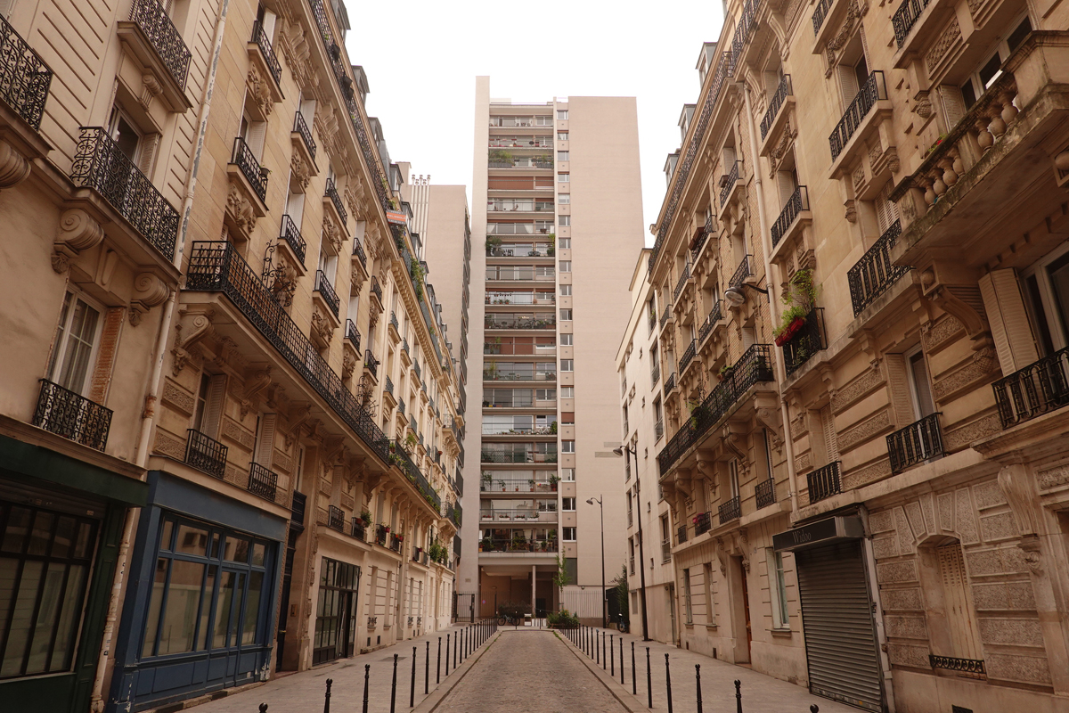 Insipration graphique dans une rue du vingtiéme arrondissement de Paris prise le 18-09-2022