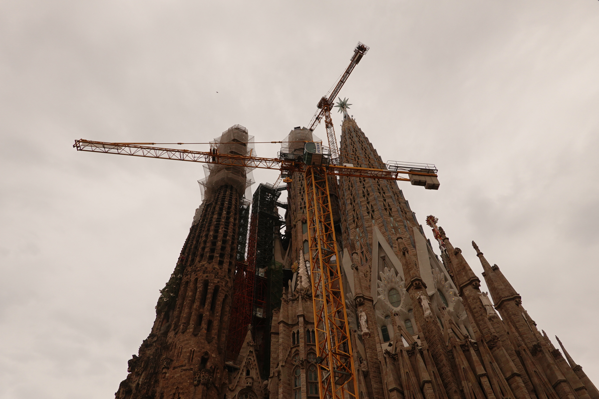 Insipration graphique à la Sagrada Familia à Barcelone prise le 19-08-2022